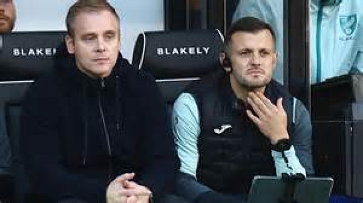 'What do we think of Tottenham?' Arsenal fan KSI channels Jack Wilshere and leads fans in X-rated ch ·