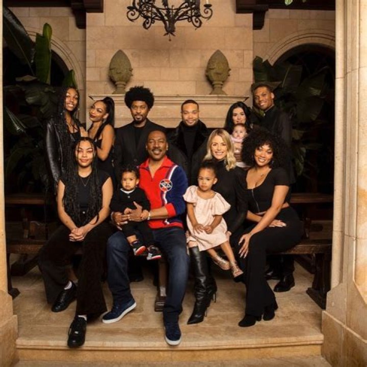 A Basketball Legend And His Family Life