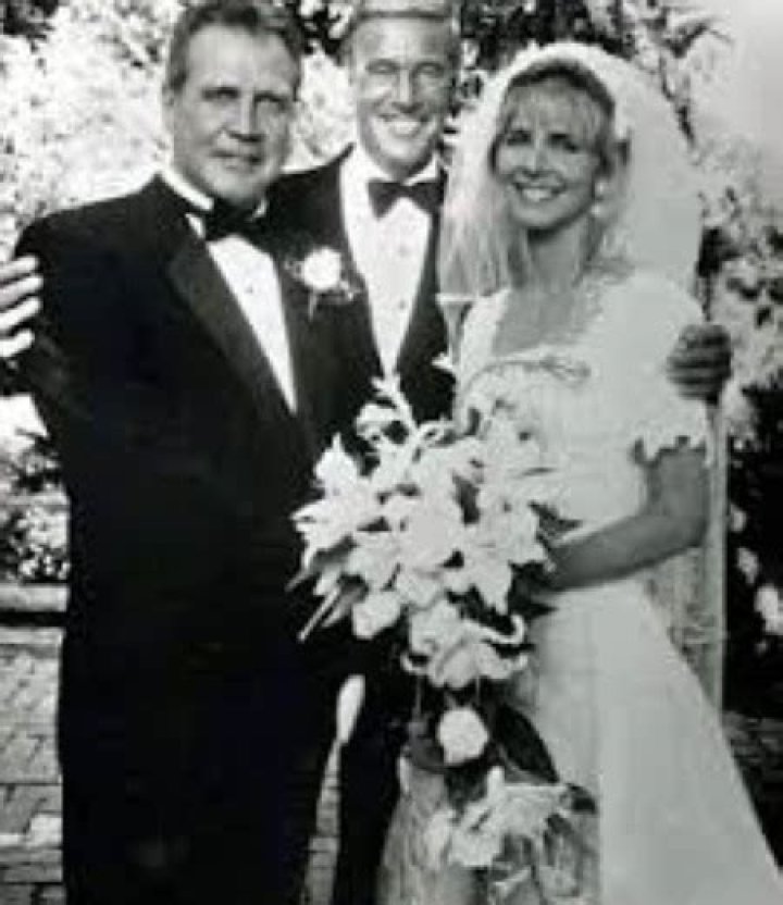 A Guide To His Past Marriages