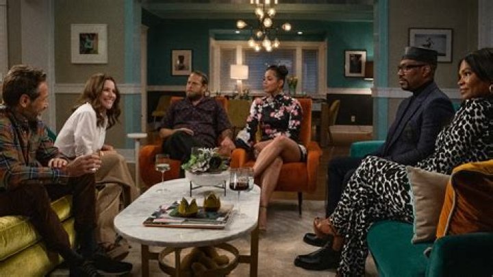 A Guide To The Hilarious Cast And Characters