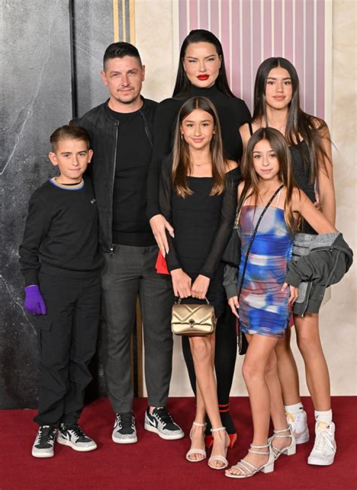 Adriana Lima's Family Roots: Exploring Her Parents' Ancestry