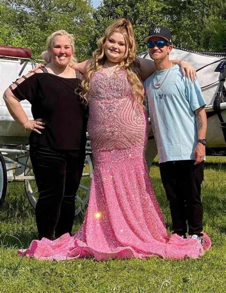 All The Latest Buzz On Mama June: The Honey Boo Boo Mom