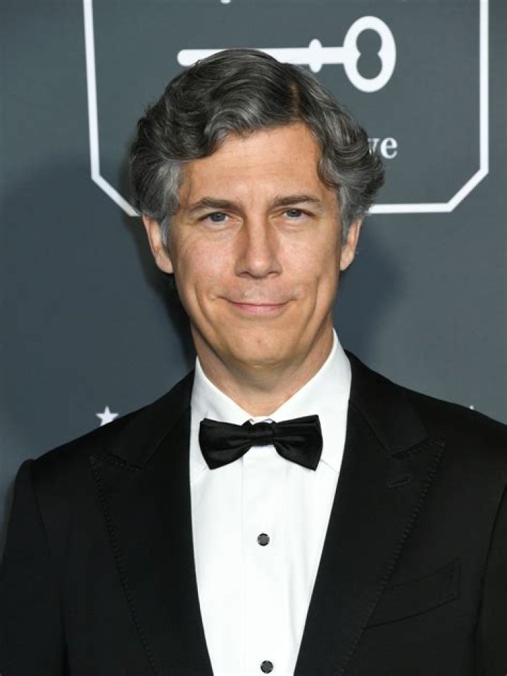 All The Relationship Details About Chris Parnell