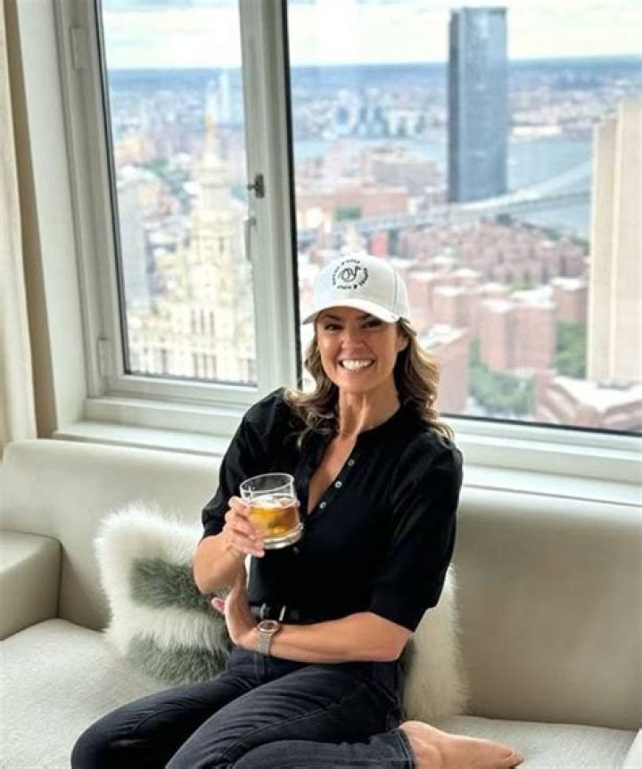 Amanda Balionis's Staggering Net Worth: A Journey Of Success