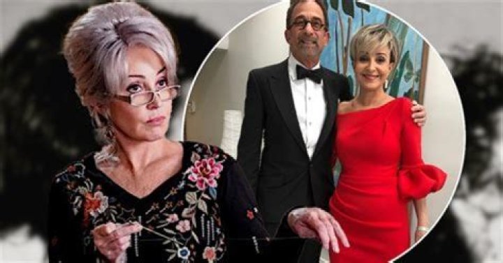 Annie Potts' Husbands: A Journey Through Love, Divorce, And Rekindled Romance