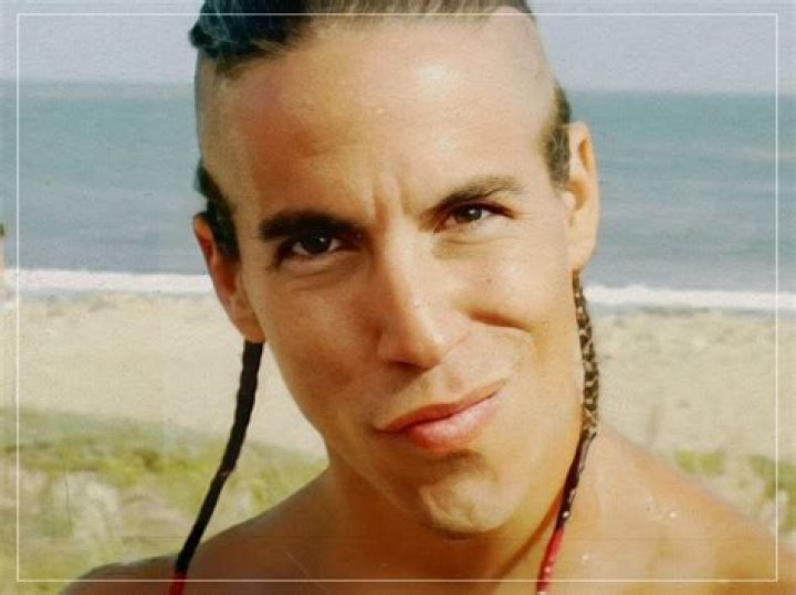 Anthony Kiedis' Memorable Performance In Helena: A Look Into The Song's Impact