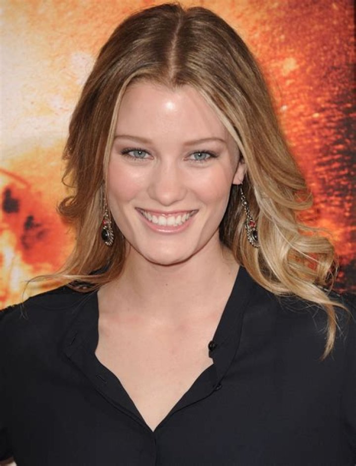 Ashley Hinshaw, The Talented Actress: A Comprehensive Overview