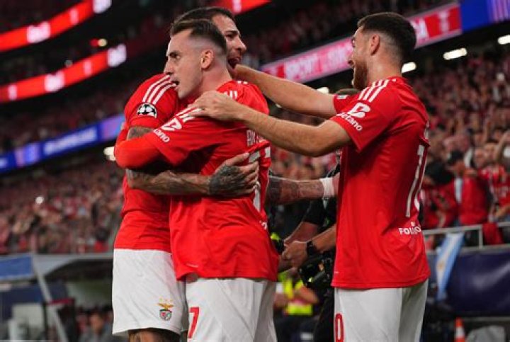 assistir Benfica e Feyenoord ao vivo hoje Porto x Benfica: onde assistir, escalação, horário e as 28.07.2024