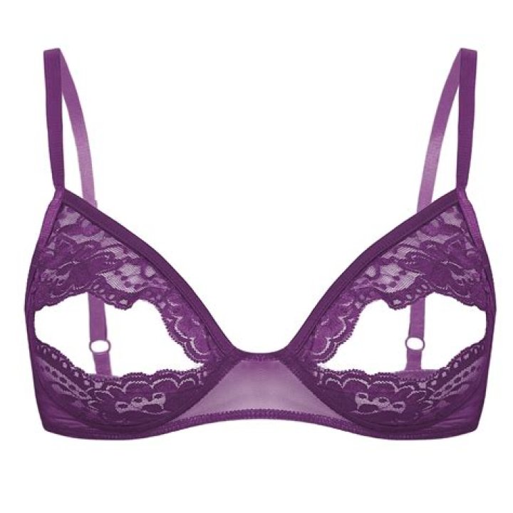 Bra Pics