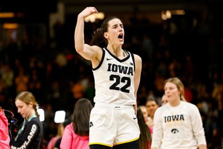 Caitlin Clark's Towering Height: An Edge In The Court