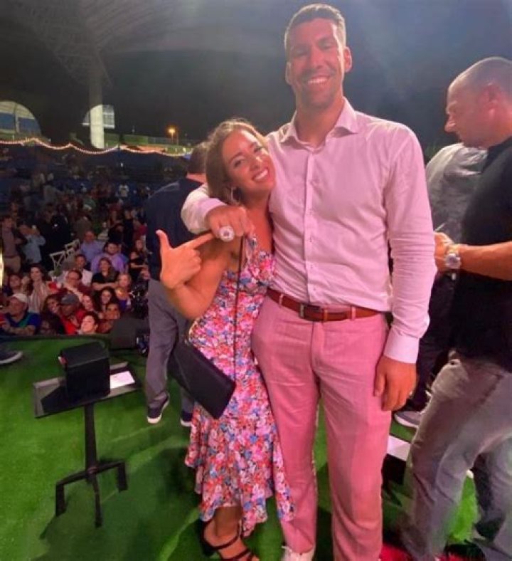 Cameron Brate's Wife: A Peek Into Their Love Story