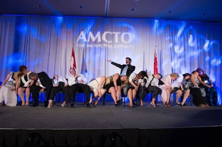 Captivating Performances By Award-Winning Entertainer Judith Midler