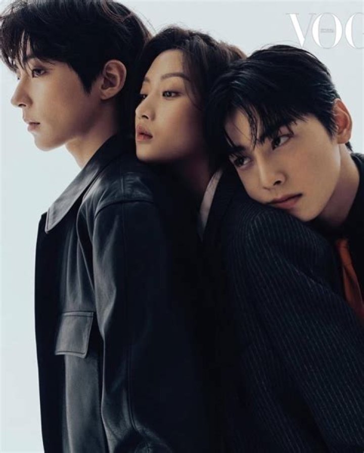 Cha Eun-Woo And Moon Ga Young, Masters Of Romance
