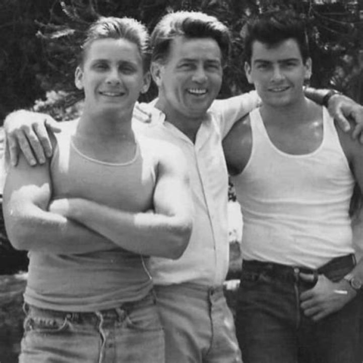 Charlie Sheen And Emilio Estevez