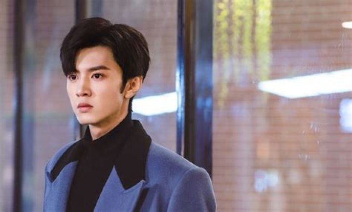 Chen Zheyuan: A Rising Star In The Chinese Entertainment Industry