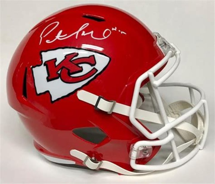 Chiefs Legend Patrick Mahomes Signature Helmet