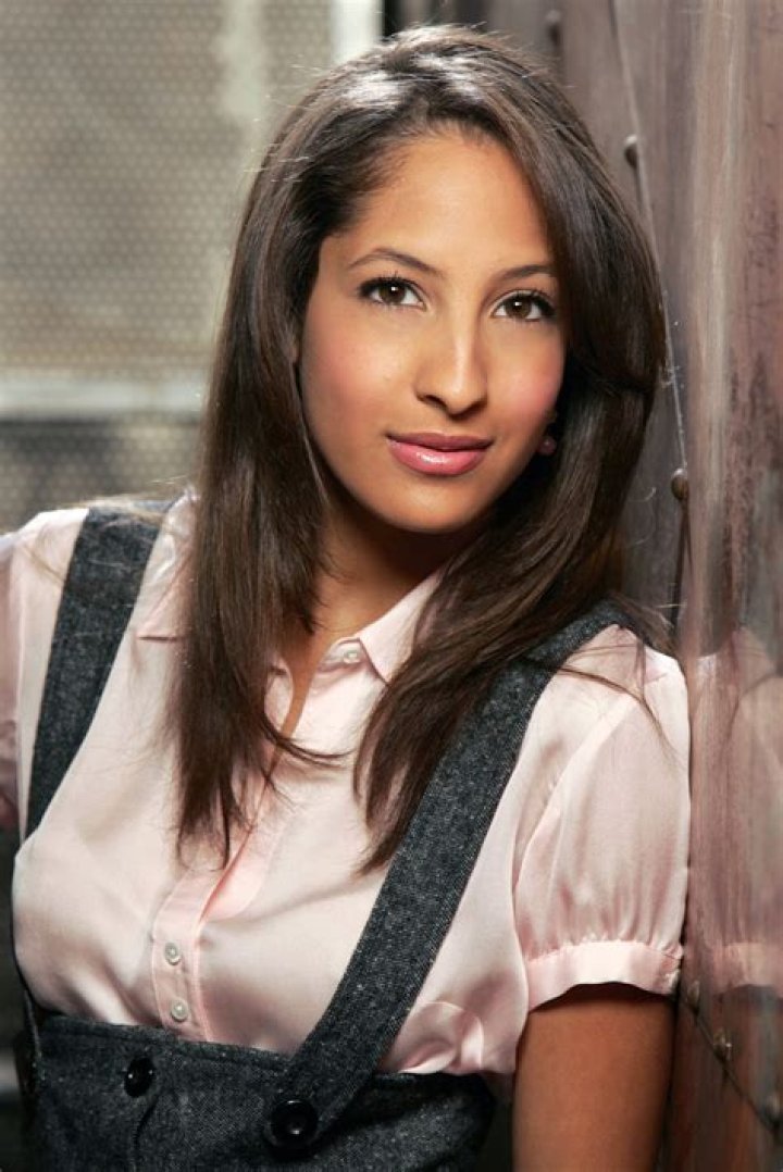 Christel Khalil ·