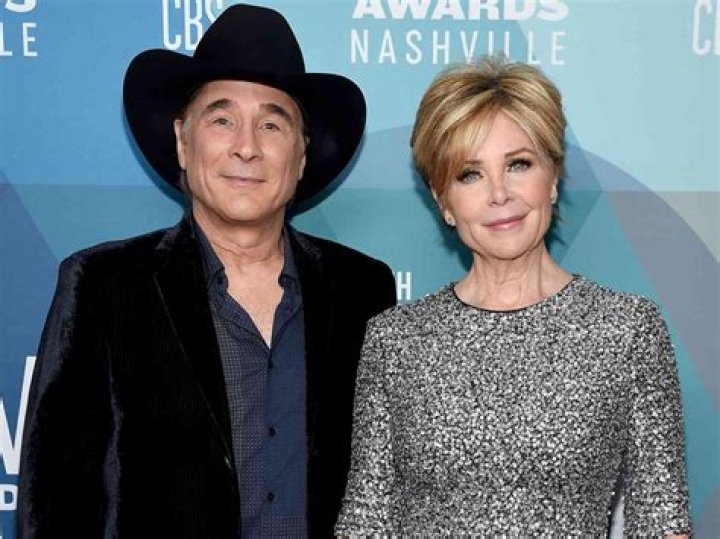 Clint Black Marriage History: Was He Married Before?