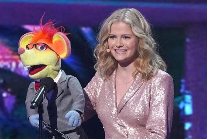 Darci Lynne's Relationship History
