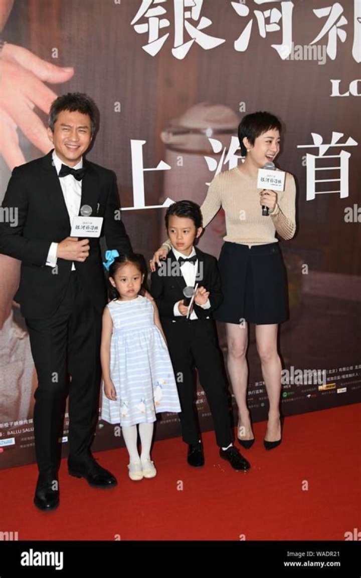 Deng Chao Height, Weight, Age, Spouse, Biography, Family, Facts ·