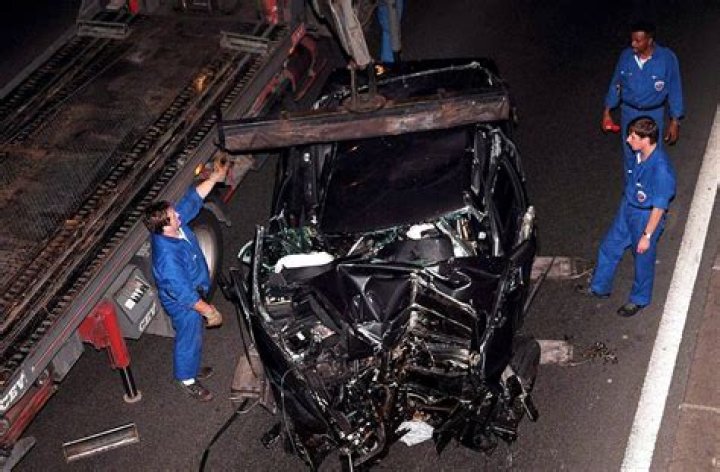 Diana Crash Scene Photos