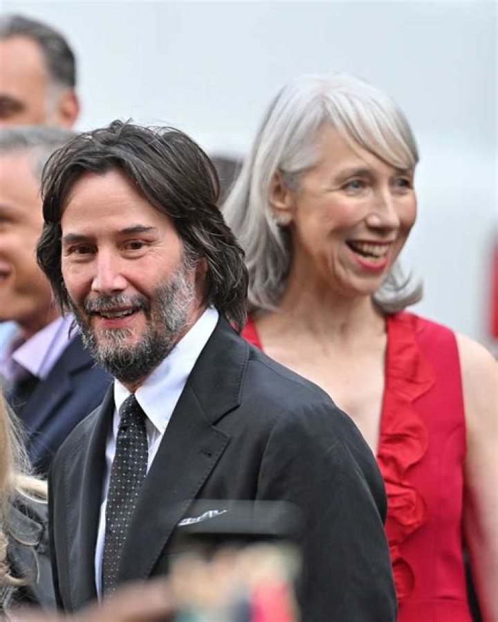 Did Keanu Reeves' Sister Survive Cancer? The Truth Revealed