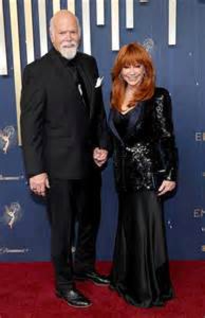 Did Reba McEntire Get A Facelift? Exploring The Rumor