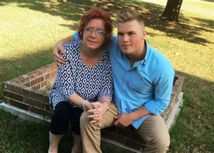 Did Zach Bryan Lose His Mother: An Unfortunate Truth