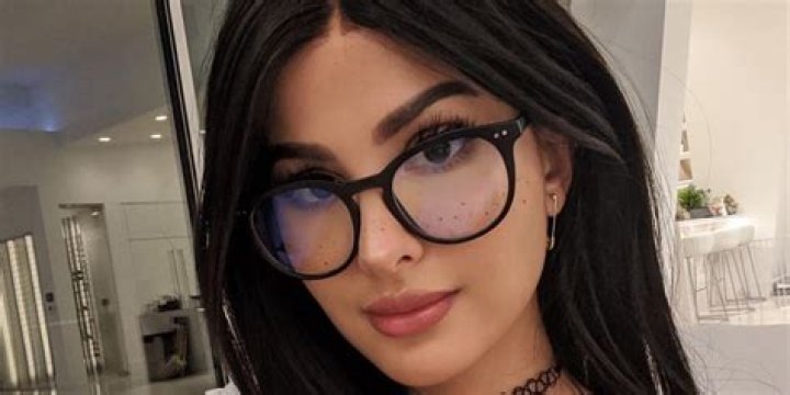 Discover SSSniperWolf's Age: Explore Her Life Journey