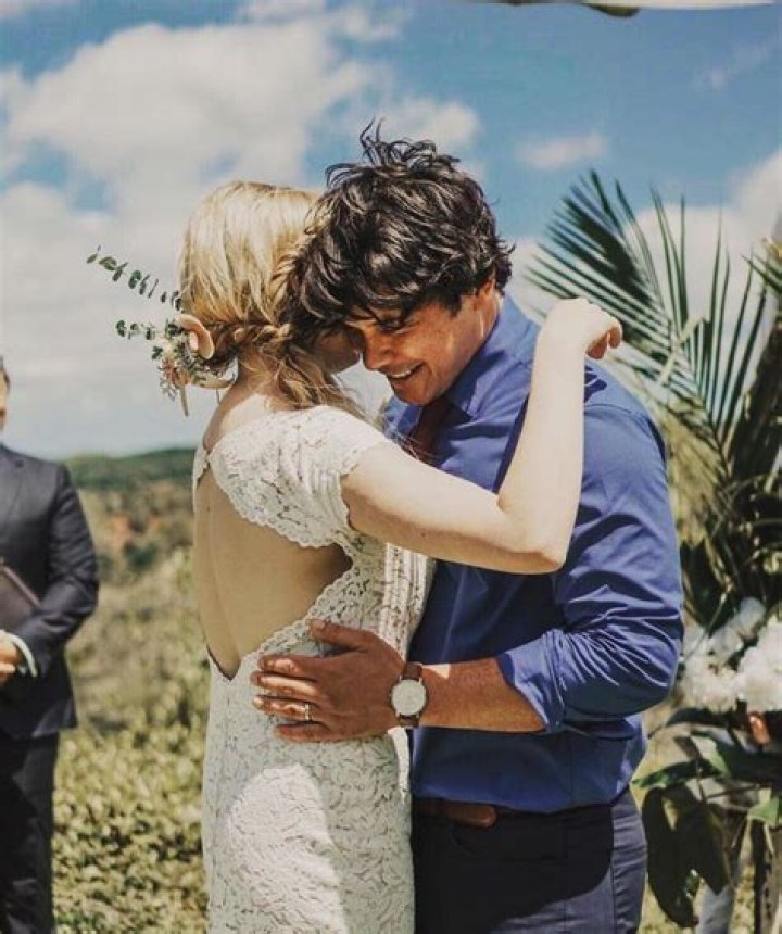 Discover The Enchanting Wedding Of Eliza Taylor And Bob Morley: Unveil The Secrets Of Their Special Day