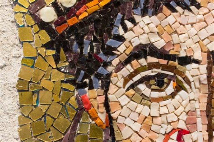 Discover The Enchanting World Of Mosaic Artist Jacqui Passmore
