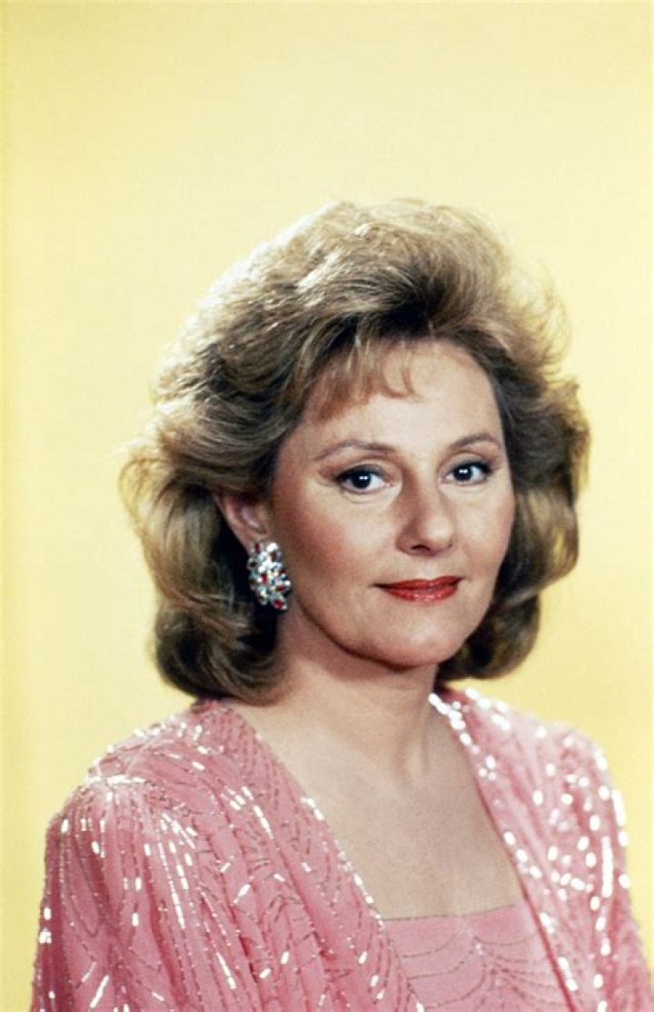 Discover The Enigmatic Carlin Glynn: A Hollywood Star's Journey