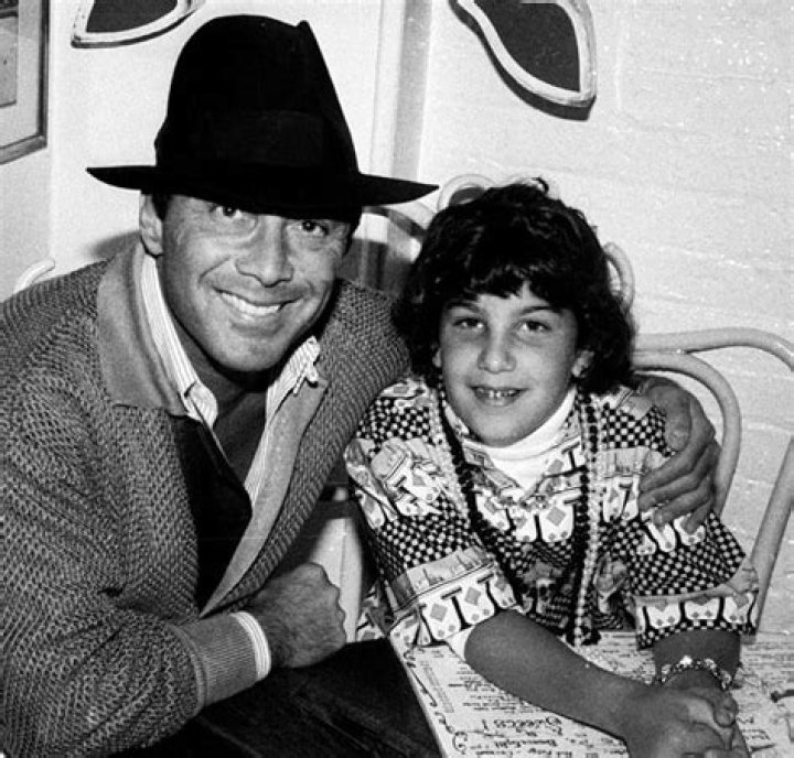 Does Legendary Singer Paul Anka Have A Daughter?