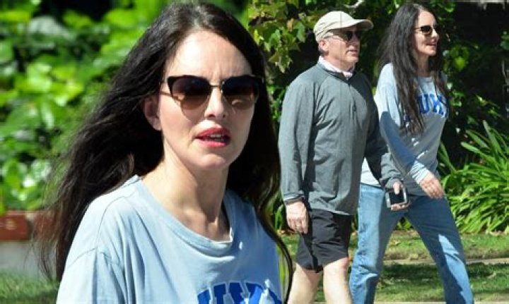 Does Madeleine Stowe Have A Daughter? Astonishing Revelations