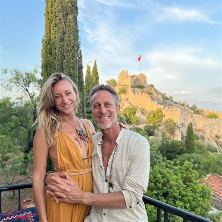Dr. Mark Hyman's Wife's Age: Unconventional Love And Societal Norms