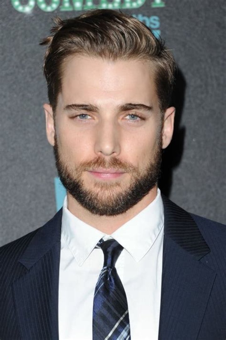 Dustin Milligan: Notable Canadian Actor