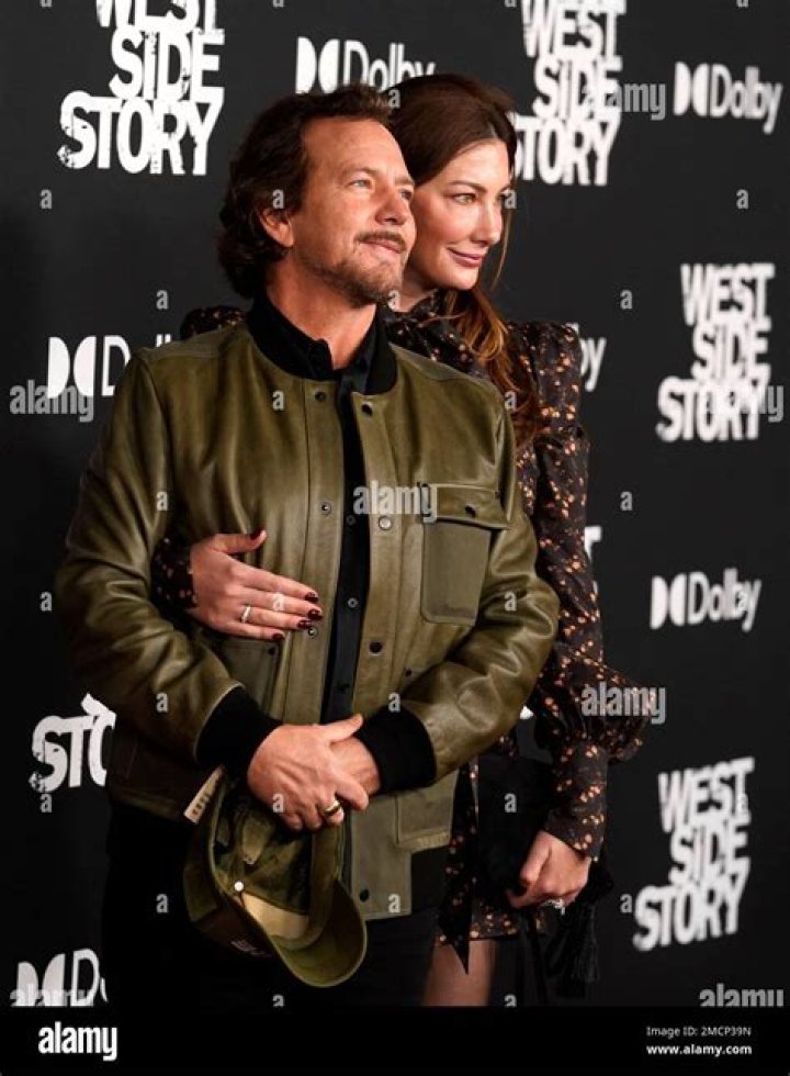 Eddie Vedder's Ex-Wife: Uncovering The Beginning Of A Rock Legend