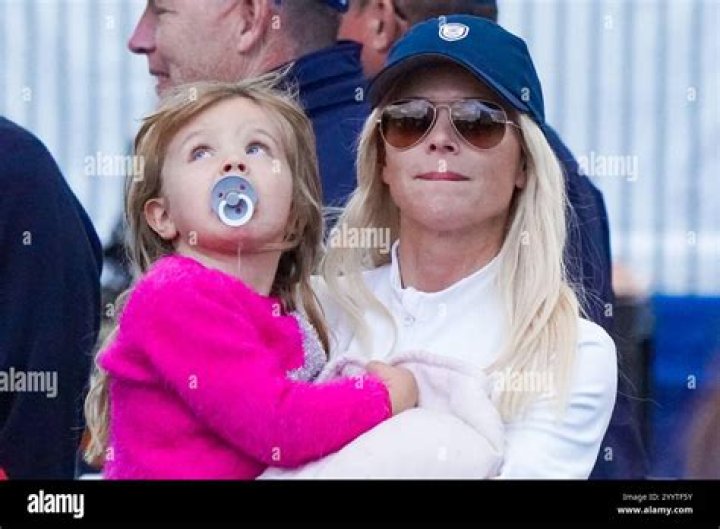 Elin Nordegren's Daughter: A Look Into Her Life