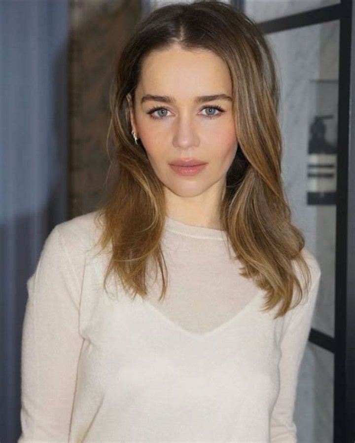 Emilia Clarke: Unmarried And Unstoppable In 2022