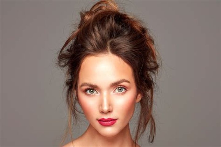 Enchanting Actresses With Protruding Foreheads: A Majestic Display Of Beauty