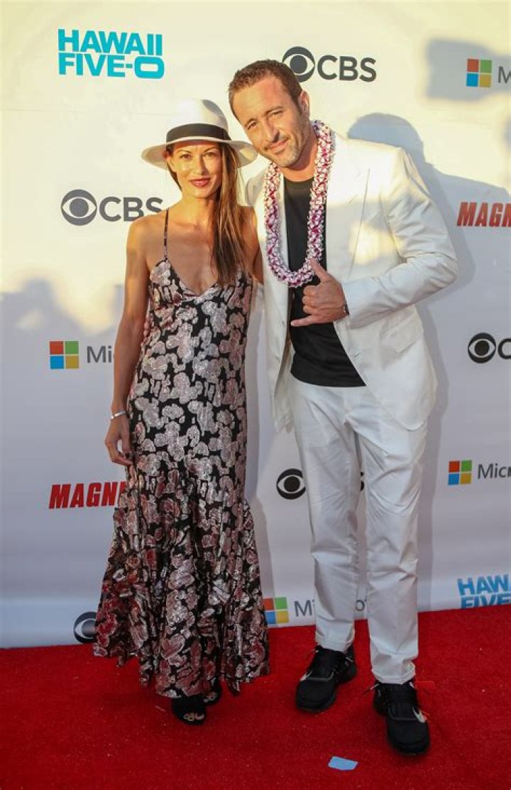 Everything You Need To Know About Alex O'Loughlin's Wife