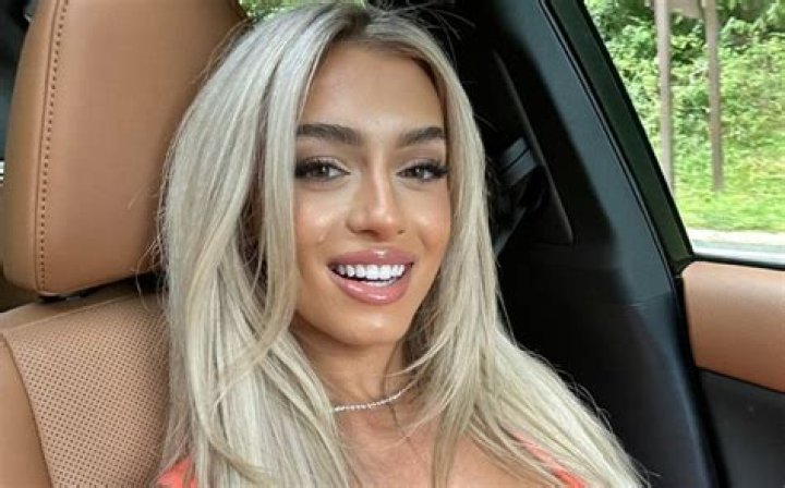 Explore Her Exclusive OnlyFans Experience