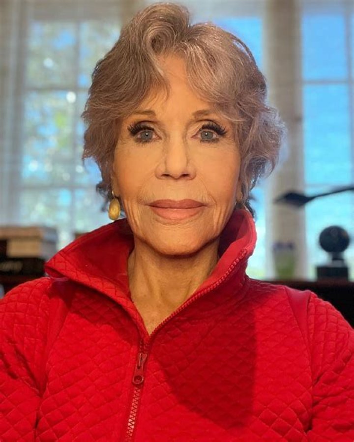 Explore Jane Fonda's Age: Complete Profile