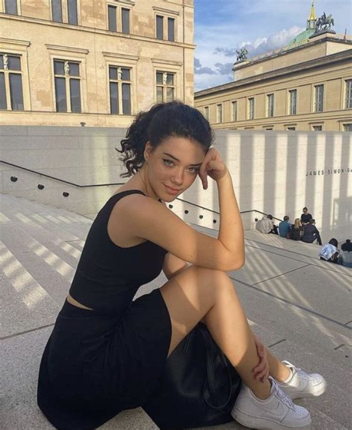 Explore The World Of Vanessa RHD