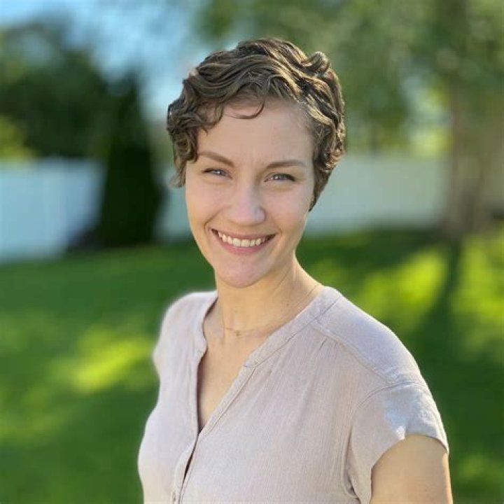 Exploring The Life And Career Of Emma Hernan