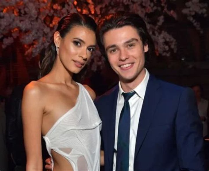 Felix Mallard's Wife: Uncovering The Truth