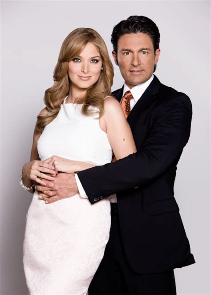 Fernando Colunga's Romantic Relationships: An Exploration Of His Partners