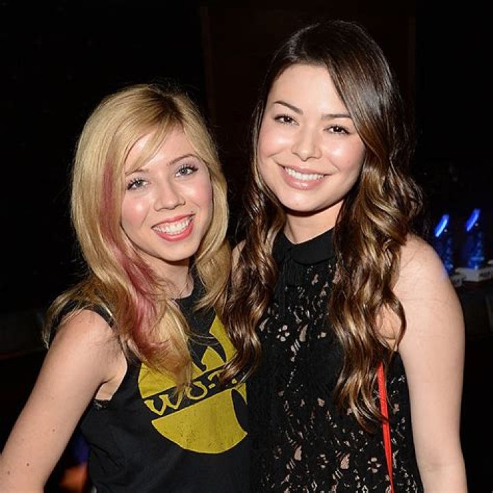 Get The Scoop On Nickelodeon Star Jennette McCurdy