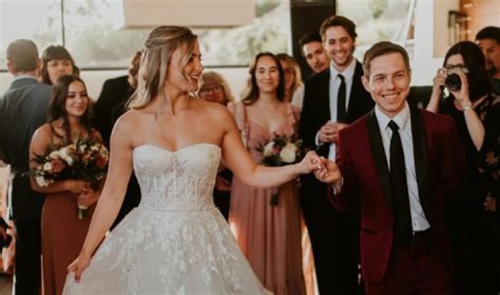 Graham Stephan - Age, Family, Bio ·