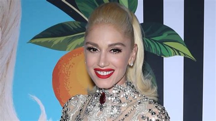 Gwen Stefani Net Worth - MoxSync